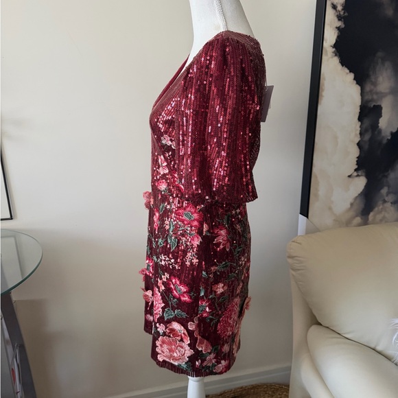 Marchesa Notte Burgundy Sequin Floral Embroidered Cocktail Mini Dress Size 4 NWT - Picture 15 of 16